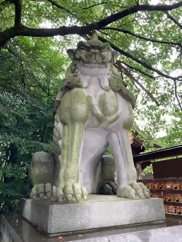 寒川神社の狛犬