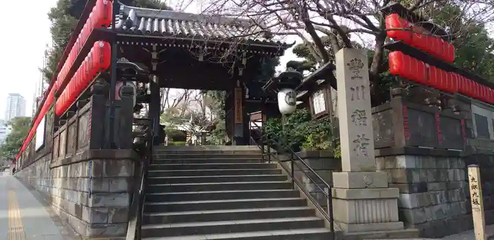 豊川稲荷東京別院の山門・神門