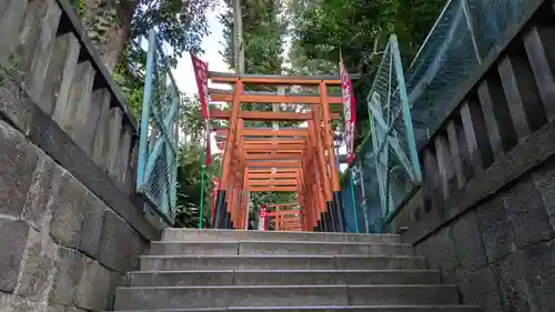 花園稲荷神社の鳥居