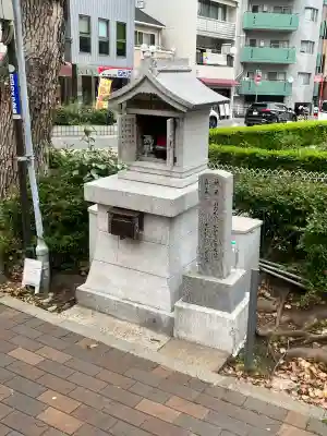 光明地蔵の{uncategorized: "未分類", other: "その他", undefined: "問題あり", building: "その他建物", grave: "お墓", sacred_gate: "鳥居", guardian: "狛犬", statue: "像", buddha: "仏像", history: "歴史", nature: "自然", garden: "庭園", animal: "動物", pagoda: "塔", temizu: "手水舎", mountain_gate: "山門・神門", sanctuary: "本殿・本堂", subordinate: "末社・摂社", art: "芸術", scenery: "景色", jizo: "地蔵", ema: "絵馬", goshuin: "御朱印", omikuji: "おみくじ", items: "授与品その他", amulet: "お守り", goshuincho: "御朱印帳", eats: "食事", festival: "お祭り", votive_dance: "神楽", shichigosan: "七五三参", wedding: "結婚式", experience: "体験その他", initially: "初詣", around: "周辺", anti_infection: "感染症対策"}