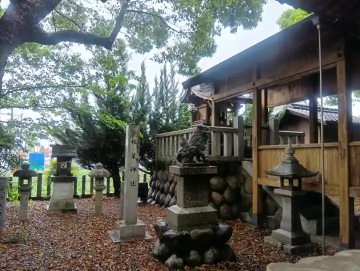 白山神社の{uncategorized: "未分類", other: "その他", undefined: "問題あり", building: "その他建物", grave: "お墓", sacred_gate: "鳥居", guardian: "狛犬", statue: "像", buddha: "仏像", history: "歴史", nature: "自然", garden: "庭園", animal: "動物", pagoda: "塔", temizu: "手水舎", mountain_gate: "山門・神門", sanctuary: "本殿・本堂", subordinate: "末社・摂社", art: "芸術", scenery: "景色", jizo: "地蔵", ema: "絵馬", goshuin: "御朱印", omikuji: "おみくじ", items: "授与品その他", amulet: "お守り", goshuincho: "御朱印帳", eats: "食事", festival: "お祭り", votive_dance: "神楽", shichigosan: "七五三参", wedding: "結婚式", experience: "体験その他", initially: "初詣", around: "周辺", anti_infection: "感染症対策"}