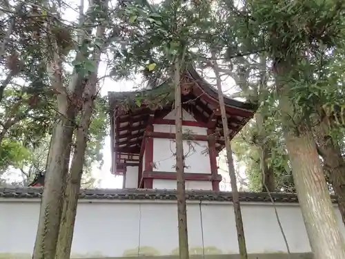 池坐朝霧黄幡比賣神社の本殿