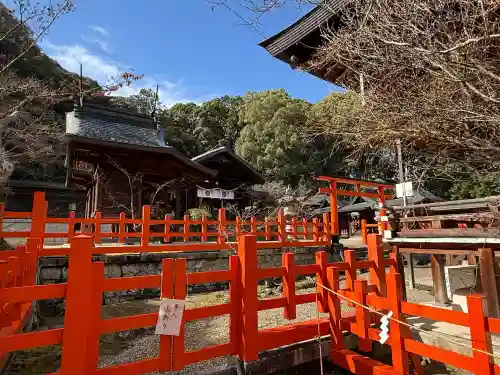 龍田大社の{uncategorized: "未分類", other: "その他", undefined: "問題あり", building: "その他建物", grave: "お墓", sacred_gate: "鳥居", guardian: "狛犬", statue: "像", buddha: "仏像", history: "歴史", nature: "自然", garden: "庭園", animal: "動物", pagoda: "塔", temizu: "手水舎", mountain_gate: "山門・神門", sanctuary: "本殿・本堂", subordinate: "末社・摂社", art: "芸術", scenery: "景色", jizo: "地蔵", ema: "絵馬", goshuin: "御朱印", omikuji: "おみくじ", items: "授与品その他", amulet: "お守り", goshuincho: "御朱印帳", eats: "食事", festival: "お祭り", votive_dance: "神楽", shichigosan: "七五三参", wedding: "結婚式", experience: "体験その他", initially: "初詣", around: "周辺", anti_infection: "感染症対策"}