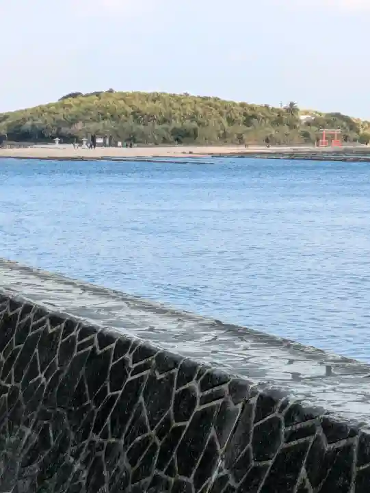 青島神社(青島神宮)の{uncategorized: "未分類", other: "その他", undefined: "問題あり", building: "その他建物", grave: "お墓", sacred_gate: "鳥居", guardian: "狛犬", statue: "像", buddha: "仏像", history: "歴史", nature: "自然", garden: "庭園", animal: "動物", pagoda: "塔", temizu: "手水舎", mountain_gate: "山門・神門", sanctuary: "本殿・本堂", subordinate: "末社・摂社", art: "芸術", scenery: "景色", jizo: "地蔵", ema: "絵馬", goshuin: "御朱印", omikuji: "おみくじ", items: "授与品その他", amulet: "お守り", goshuincho: "御朱印帳", eats: "食事", festival: "お祭り", votive_dance: "神楽", shichigosan: "七五三参", wedding: "結婚式", experience: "体験その他", initially: "初詣", around: "周辺", anti_infection: "感染症対策"}
