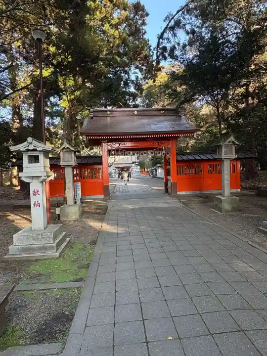 息栖神社の{uncategorized: "未分類", other: "その他", undefined: "問題あり", building: "その他建物", grave: "お墓", sacred_gate: "鳥居", guardian: "狛犬", statue: "像", buddha: "仏像", history: "歴史", nature: "自然", garden: "庭園", animal: "動物", pagoda: "塔", temizu: "手水舎", mountain_gate: "山門・神門", sanctuary: "本殿・本堂", subordinate: "末社・摂社", art: "芸術", scenery: "景色", jizo: "地蔵", ema: "絵馬", goshuin: "御朱印", omikuji: "おみくじ", items: "授与品その他", amulet: "お守り", goshuincho: "御朱印帳", eats: "食事", festival: "お祭り", votive_dance: "神楽", shichigosan: "七五三参", wedding: "結婚式", experience: "体験その他", initially: "初詣", around: "周辺", anti_infection: "感染症対策"}