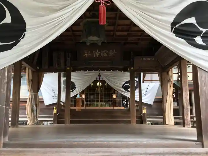 針綱神社の本殿・本堂