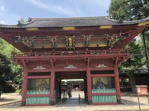 根津神社の山門・神門