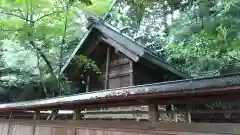 諏訪神社の本殿