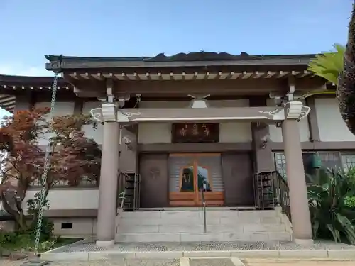 常纂寺の本殿・本堂