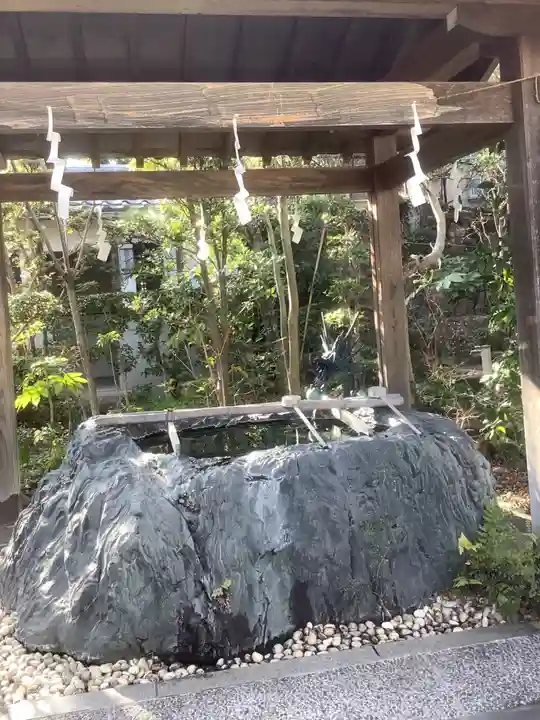 大学院の手水舎