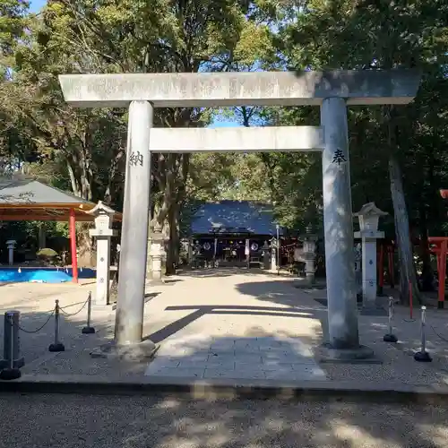 鵜川原神社の鳥居