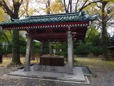 根津神社の手水舎