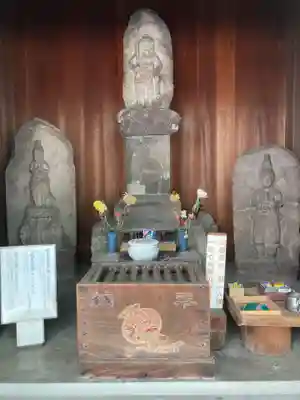 宮益御嶽神社の仏像