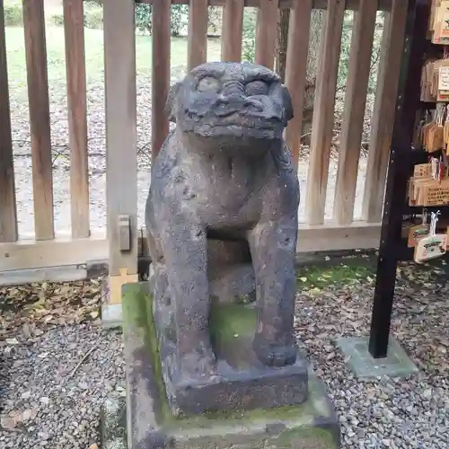 牛嶋神社の狛犬