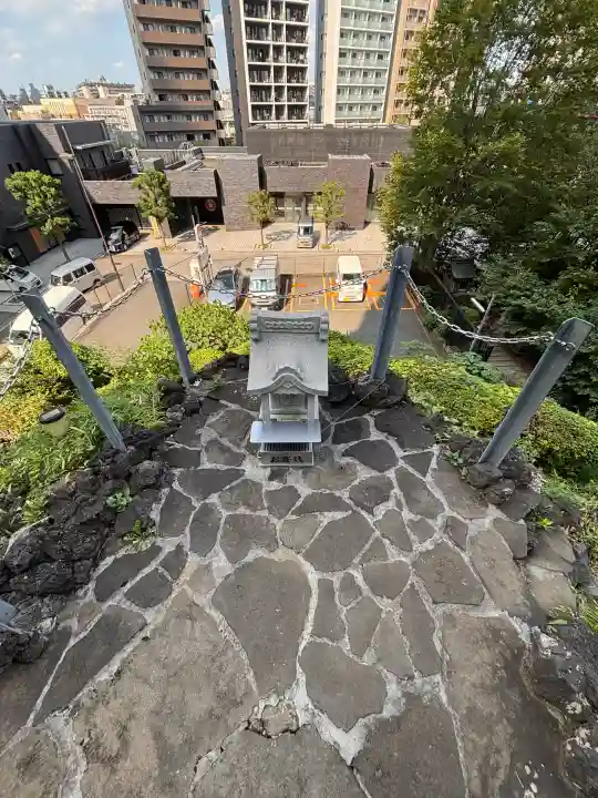 成子天神社の{uncategorized: "未分類", other: "その他", undefined: "問題あり", building: "その他建物", grave: "お墓", sacred_gate: "鳥居", guardian: "狛犬", statue: "像", buddha: "仏像", history: "歴史", nature: "自然", garden: "庭園", animal: "動物", pagoda: "塔", temizu: "手水舎", mountain_gate: "山門・神門", sanctuary: "本殿・本堂", subordinate: "末社・摂社", art: "芸術", scenery: "景色", jizo: "地蔵", ema: "絵馬", goshuin: "御朱印", omikuji: "おみくじ", items: "授与品その他", amulet: "お守り", goshuincho: "御朱印帳", eats: "食事", festival: "お祭り", votive_dance: "神楽", shichigosan: "七五三参", wedding: "結婚式", experience: "体験その他", initially: "初詣", around: "周辺", anti_infection: "感染症対策"}