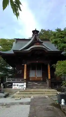 観音寺の本殿