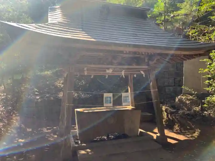 稲田神社の手水舎