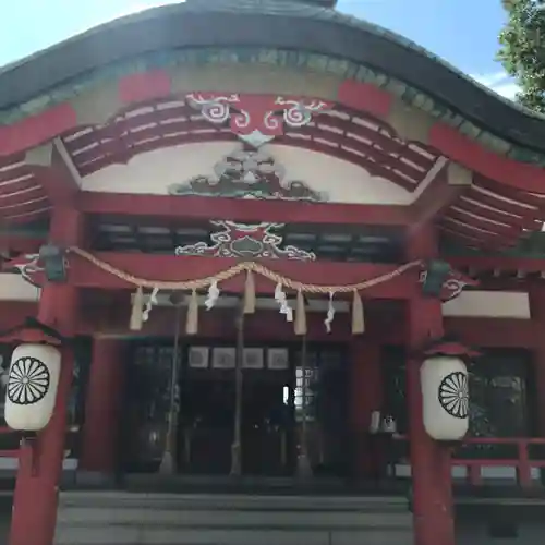 呉服神社の本殿