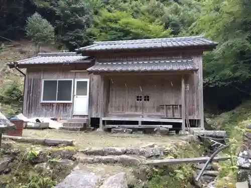 金山神社の本殿・本堂