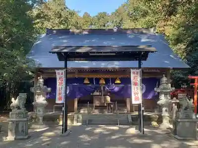 鵜川原神社の本殿