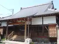 流泉寺の本殿・本堂