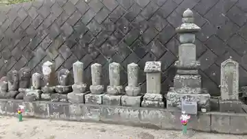 泉慶院跡のお墓