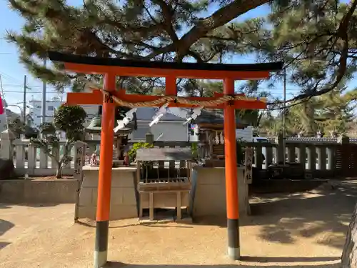岩屋神社の末社・摂社