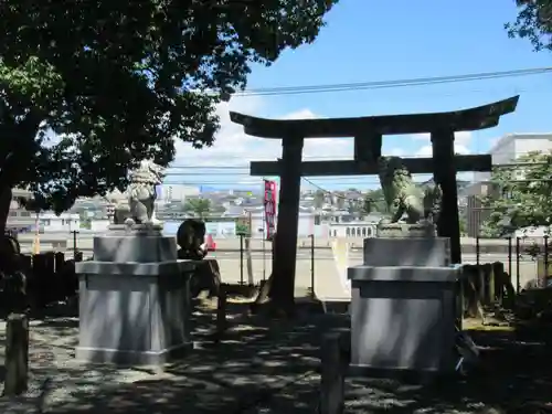 高平神社の狛犬