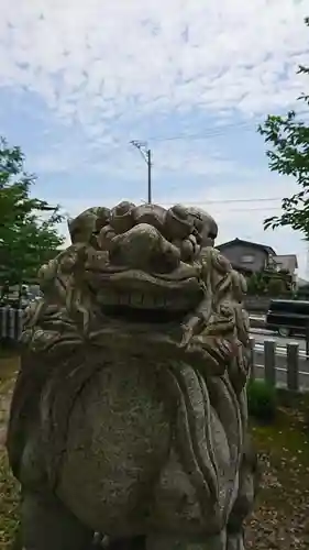 沼山津神社の狛犬