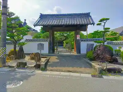 康順寺の山門・神門