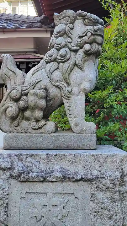 秋葉神社の狛犬