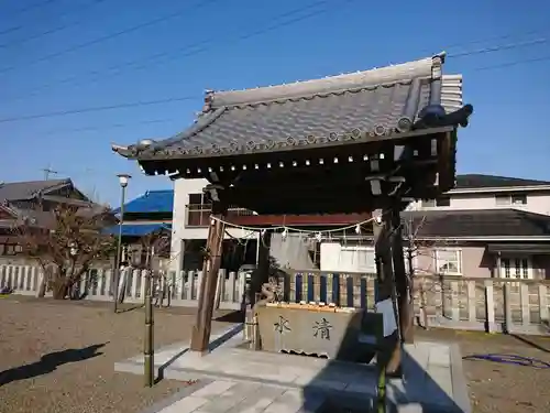 神明神社の手水舎
