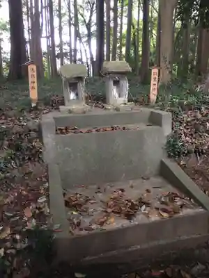 長幡部神社の末社・摂社