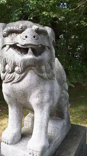 雨龍神社の狛犬