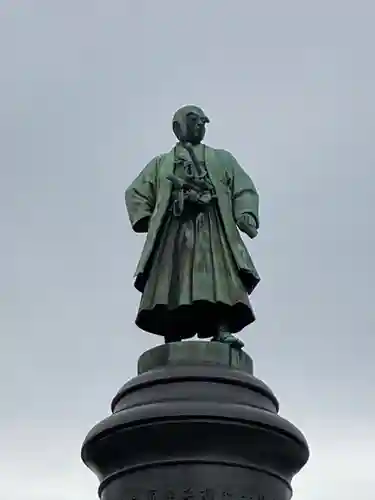 靖國神社の像