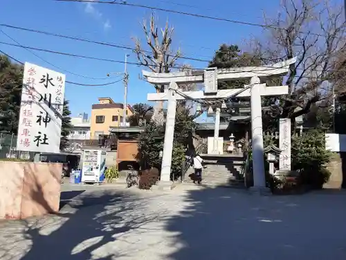 鳩ヶ谷氷川神社の鳥居