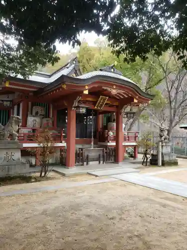 岡本八幡神社の本殿・本堂