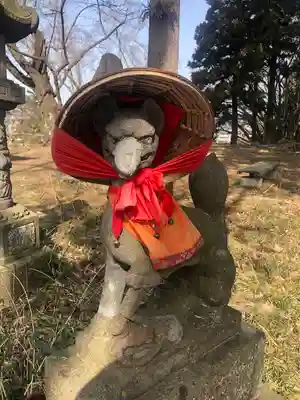 鶴ケ城稲荷神社の像