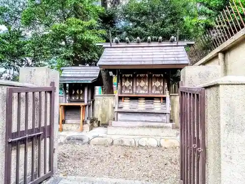 神明社の本殿