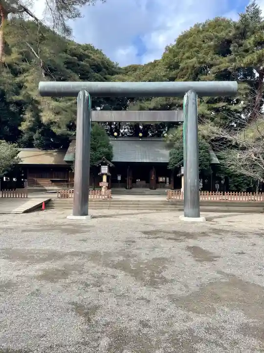 埼玉縣護國神社の{uncategorized: "未分類", other: "その他", undefined: "問題あり", building: "その他建物", grave: "お墓", sacred_gate: "鳥居", guardian: "狛犬", statue: "像", buddha: "仏像", history: "歴史", nature: "自然", garden: "庭園", animal: "動物", pagoda: "塔", temizu: "手水舎", mountain_gate: "山門・神門", sanctuary: "本殿・本堂", subordinate: "末社・摂社", art: "芸術", scenery: "景色", jizo: "地蔵", ema: "絵馬", goshuin: "御朱印", omikuji: "おみくじ", items: "授与品その他", amulet: "お守り", goshuincho: "御朱印帳", eats: "食事", festival: "お祭り", votive_dance: "神楽", shichigosan: "七五三参", wedding: "結婚式", experience: "体験その他", initially: "初詣", around: "周辺", anti_infection: "感染症対策"}