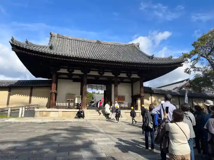 法隆寺の山門・神門