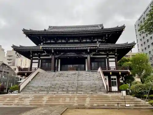 霊雲寺の本殿・本堂