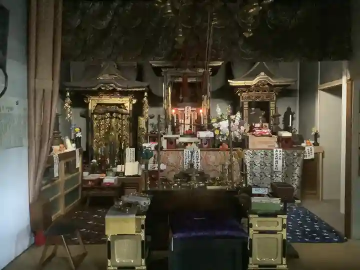 牛玉山観音寺の本殿・本堂