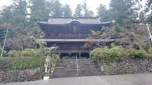 妙法寺の山門