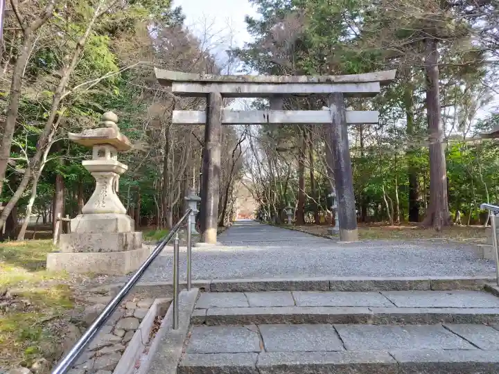 大原野神社の{uncategorized: "未分類", other: "その他", undefined: "問題あり", building: "その他建物", grave: "お墓", sacred_gate: "鳥居", guardian: "狛犬", statue: "像", buddha: "仏像", history: "歴史", nature: "自然", garden: "庭園", animal: "動物", pagoda: "塔", temizu: "手水舎", mountain_gate: "山門・神門", sanctuary: "本殿・本堂", subordinate: "末社・摂社", art: "芸術", scenery: "景色", jizo: "地蔵", ema: "絵馬", goshuin: "御朱印", omikuji: "おみくじ", items: "授与品その他", amulet: "お守り", goshuincho: "御朱印帳", eats: "食事", festival: "お祭り", votive_dance: "神楽", shichigosan: "七五三参", wedding: "結婚式", experience: "体験その他", initially: "初詣", around: "周辺", anti_infection: "感染症対策"}