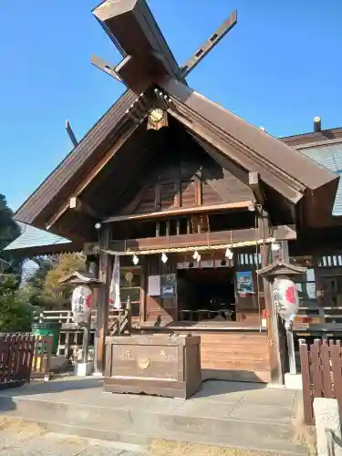 鷲神社の{uncategorized: "未分類", other: "その他", undefined: "問題あり", building: "その他建物", grave: "お墓", sacred_gate: "鳥居", guardian: "狛犬", statue: "像", buddha: "仏像", history: "歴史", nature: "自然", garden: "庭園", animal: "動物", pagoda: "塔", temizu: "手水舎", mountain_gate: "山門・神門", sanctuary: "本殿・本堂", subordinate: "末社・摂社", art: "芸術", scenery: "景色", jizo: "地蔵", ema: "絵馬", goshuin: "御朱印", omikuji: "おみくじ", items: "授与品その他", amulet: "お守り", goshuincho: "御朱印帳", eats: "食事", festival: "お祭り", votive_dance: "神楽", shichigosan: "七五三参", wedding: "結婚式", experience: "体験その他", initially: "初詣", around: "周辺", anti_infection: "感染症対策"}