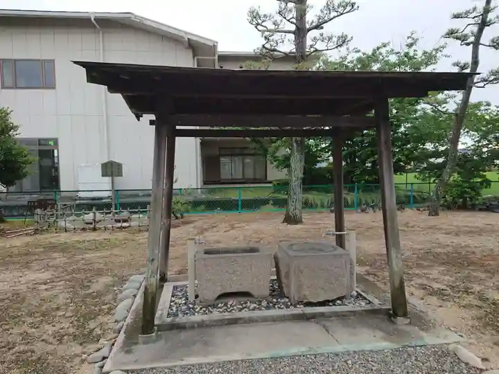 渚神社の手水舎