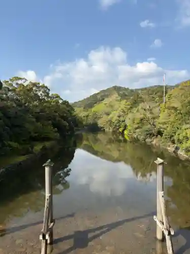 伊勢神宮内宮（皇大神宮）の{uncategorized: "未分類", other: "その他", undefined: "問題あり", building: "その他建物", grave: "お墓", sacred_gate: "鳥居", guardian: "狛犬", statue: "像", buddha: "仏像", history: "歴史", nature: "自然", garden: "庭園", animal: "動物", pagoda: "塔", temizu: "手水舎", mountain_gate: "山門・神門", sanctuary: "本殿・本堂", subordinate: "末社・摂社", art: "芸術", scenery: "景色", jizo: "地蔵", ema: "絵馬", goshuin: "御朱印", omikuji: "おみくじ", items: "授与品その他", amulet: "お守り", goshuincho: "御朱印帳", eats: "食事", festival: "お祭り", votive_dance: "神楽", shichigosan: "七五三参", wedding: "結婚式", experience: "体験その他", initially: "初詣", around: "周辺", anti_infection: "感染症対策"}