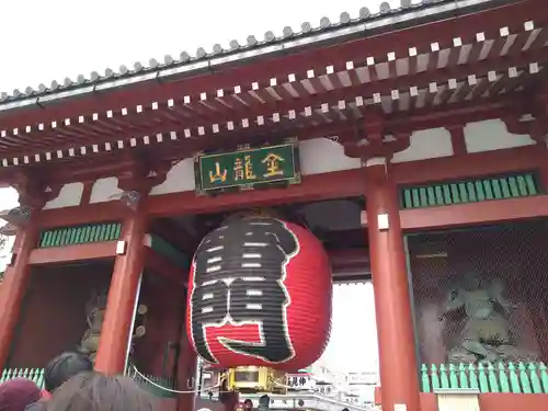 浅草寺の山門・神門