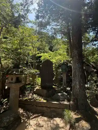 磐船神社の{uncategorized: "未分類", other: "その他", undefined: "問題あり", building: "その他建物", grave: "お墓", sacred_gate: "鳥居", guardian: "狛犬", statue: "像", buddha: "仏像", history: "歴史", nature: "自然", garden: "庭園", animal: "動物", pagoda: "塔", temizu: "手水舎", mountain_gate: "山門・神門", sanctuary: "本殿・本堂", subordinate: "末社・摂社", art: "芸術", scenery: "景色", jizo: "地蔵", ema: "絵馬", goshuin: "御朱印", omikuji: "おみくじ", items: "授与品その他", amulet: "お守り", goshuincho: "御朱印帳", eats: "食事", festival: "お祭り", votive_dance: "神楽", shichigosan: "七五三参", wedding: "結婚式", experience: "体験その他", initially: "初詣", around: "周辺", anti_infection: "感染症対策"}